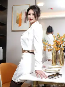 Su Yi Nuo No.10727: Explore the Captivating Beauty and Confident Style in this Latest XiuRen Photoshoot - image 28