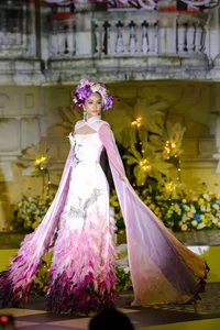 H’hen Niê and Hồng Diễm Shine at Step of Heritage 2 Fashion Event - image 1