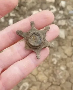 Decapitated Roman Skeletons: Unraveling the Secrets of an Ancient Burial - image 1