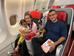 Vo Ha Tram's Cultural Journey: Taking Daughter Moon to Visit Her Indian Roots - image 1