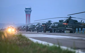 Spectacular Helicopter Display Honors the Dien Bien Phu Victory Anniversary - image 0