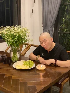 Khám phá ngôi nhà phố cổ Hàng Bông ấm cúng của 'vua hài' Xuân Hinh - image 4