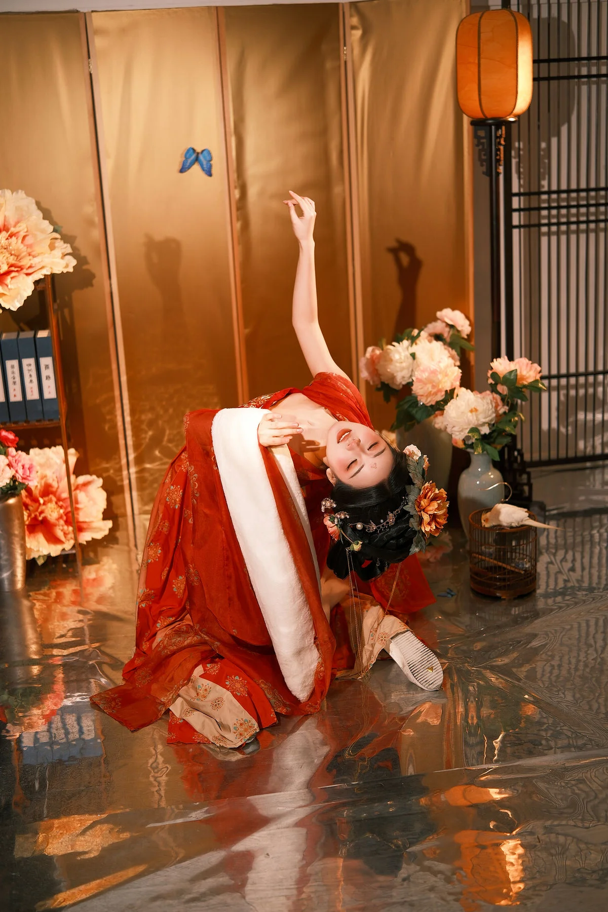 Modern Muse: YiTuYu Art Language Vol.6875 Xiao Du Tong Xue