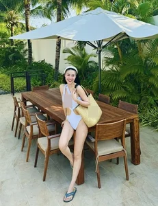 Ninh Dương Lan Ngọc khoe vóc dáng nuột nà trong bộ ảnh bikini gợi cảm - image 4