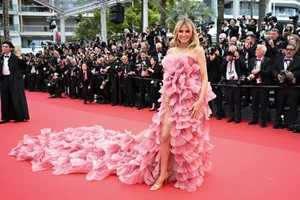 Dramatic Red Carpet Moments: Voluminous Gowns and Sensual Styles at Cannes - image 7