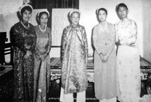 Stunning Portraits of Famous Queens and Princesses of Nguyen Dynasty - image 0