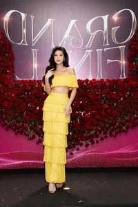 Miss Grand International 2023 Finals: Red Carpet Highlights of Minh Kien and Kieu Loan - image 18