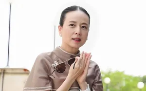 The Timeless Elegance of Madam Pang: A Look at the Thai Billionaire's Ageless Style - image 8