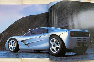 Rare 1995 McLaren F1 Creighton Brown: The Multi-Million Dollar Supercar Masterpiece That Redefines Automotive History and Collector Value. - image 4