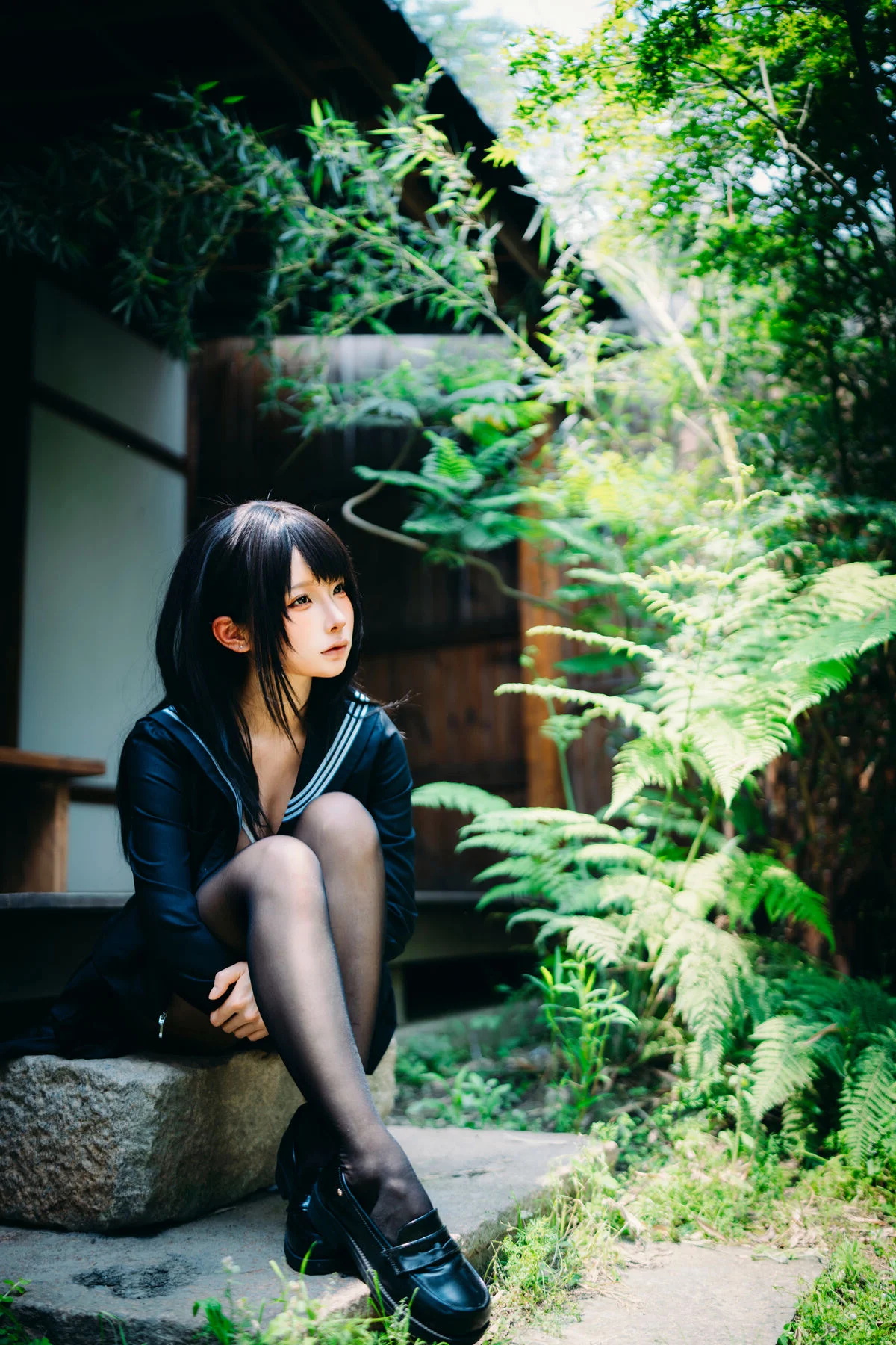 Chunmomo: Pure Beauty in October 2025 Self-Portrait Series Part01