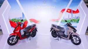 VinFast Kyo and Kinet Electric Scooters Launched: Pricing, Battery Flexibility, and Charging Options - image 9