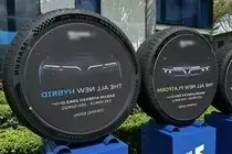 VinFast VF Wild: Mighty Electric Pickup Concept Unveiled, Igniting Indonesia's Market - image 1