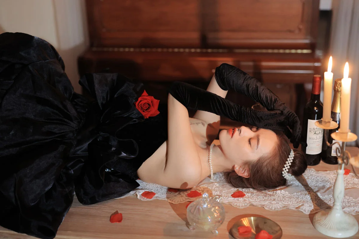 YiTuYu Art Language Vol.7386 Er Miao: Exquisite Portraiture and Artistic Photography Collection