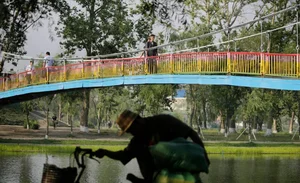 Rare Photos Reveal the Surprising Daily Reality of Life in North Korea - image 3