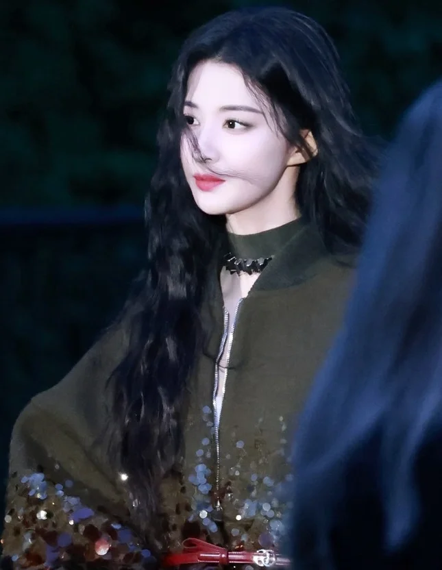 The Rising Star Dubbed the 'Second Liu Yifei': A 25-Year-Old Beauty Captivating Social Media