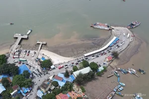 Diện mạo mới của bến phà Đồng Bài: Cửa ngõ hiện đại ra đảo Cát Bà - image 7