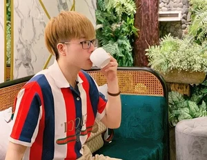 Inside the Luxurious Lifestyle of V-Pop Star Duc Phuc: Success, Style, and Sophistication - image 1
