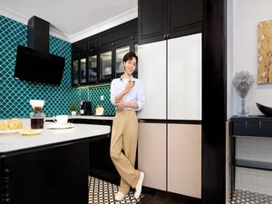 Inside the Luxurious Lifestyle of V-Pop Star Duc Phuc: Success, Style, and Sophistication - image 6