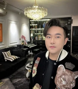 Inside Singer Minh Quan's Luxurious 200-Square-Meter Apartment: A Tour of Elegant Living - image 0