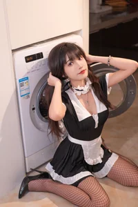 Sweet Sophistication in YiTuYu Art Language Vol.7675: Ai Chi Dan Gao De Xiao Yin - image 9