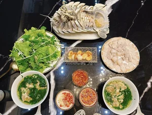 Phuong Oanh Shares Homemade Hotpot and Blood Pudding Recipe: Shark Binh Reacts - image 3