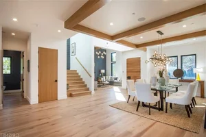 Inside Olivia Culpo and Christian McCaffrey’s Stunning $3.5 Million Los Angeles Mansion - image 7