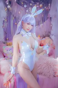 Coser Ely_eee's Captivating Bunny Plymouth Cosplay: Sweet Charm in a Dreamy Setting - image 8