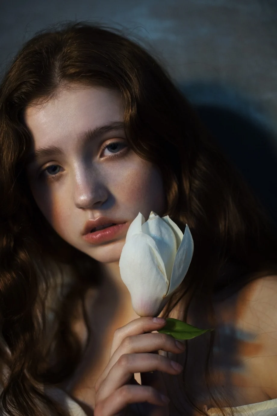 Ethereal Beauty: A Stunning Portrait Gallery of Ivana