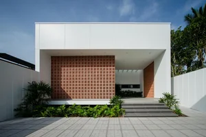 Small House 02: A Stunning 170m2 Modern Home with Central Courtyard in Ben Tre - image 11