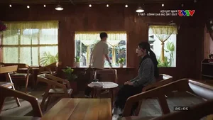 Emotional Reunion in How Much Is Youth Episode 5: A Son's Heartbreak Over His Mother's Cold Gesture - image 3