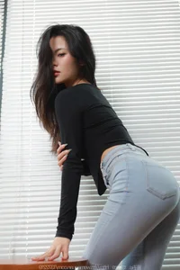 IESS Chinese Model Tu Tu Features in Romantic Valentine Newcomer Series - image 6