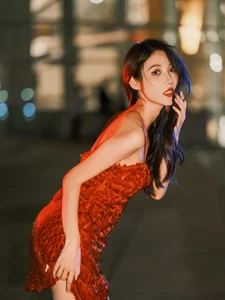 YiTuYu Art Language Vol.7628 O1ne Wan: Urban Chic and Artistic Expression - image 2