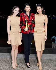 The Billionaire Sisters-in-Law: A Glimpse into Ultra-Luxury Fashion - image 5