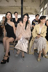 Cecilia Cheung’s Ageless Beauty: Candid Photos of the 43-Year-Old Star Go Viral - image 7