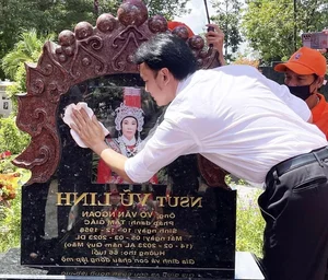 Vietnamese Artists Gather to Honor the Late Cai Luong Legend Vu Linh - image 5