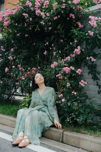Art Language Vol.6939 Miao Miao: A YiTuYu Photography Masterpiece - image 2