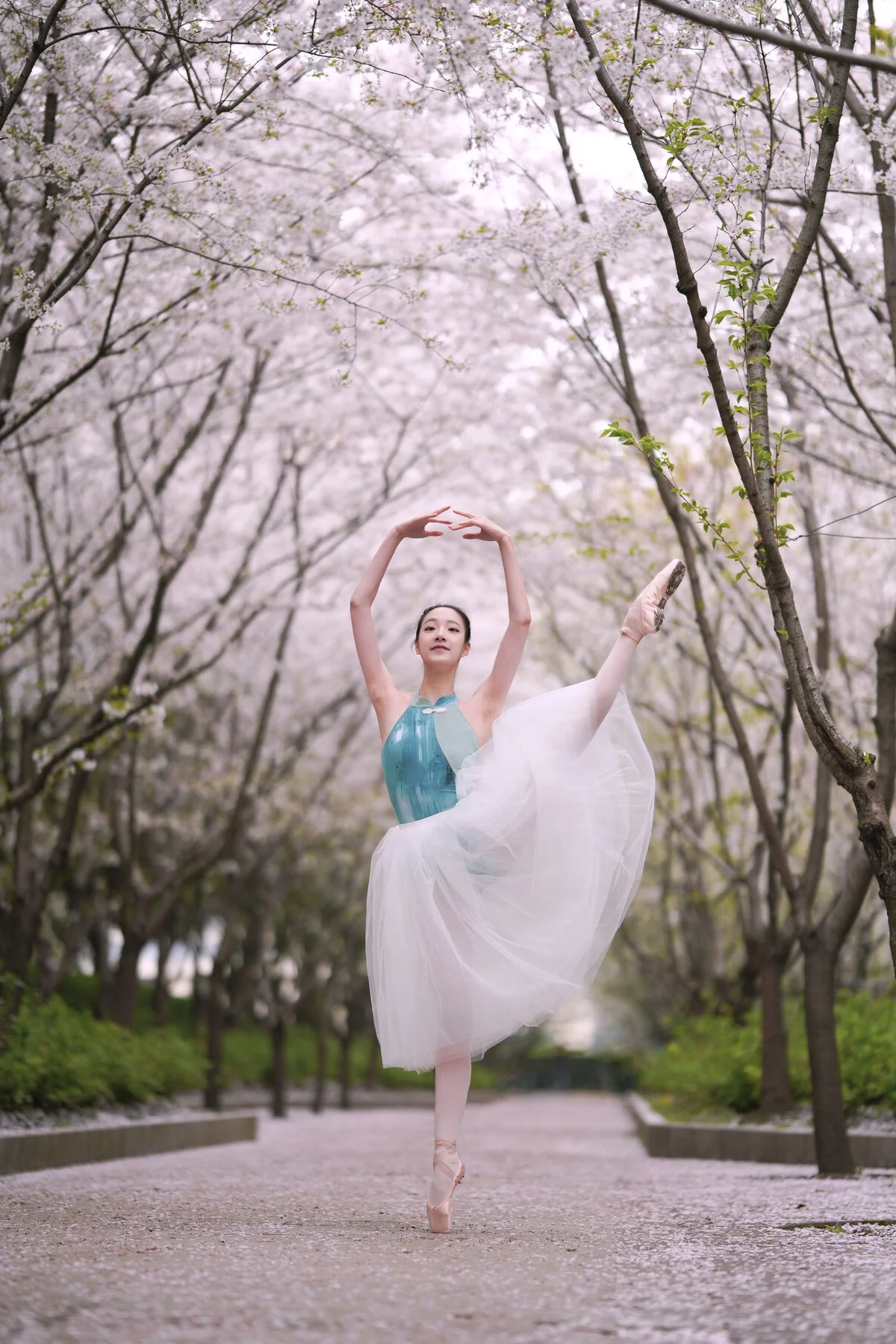 Exploring the Elegance of Xiao Xong in YiTuYu Art Language Vol.6883