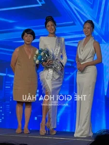 Miss Universe Vietnam 2023 Top 18 Unedited Photos Spark Plastic Surgery Debates - image 11