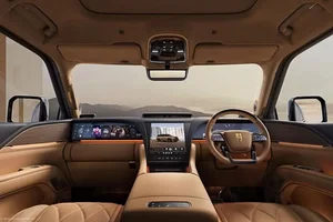 BYD Yangwang U8L Luxury Edition: A 4-Seater Powerhouse Rivaling the Maybach GLS 600 - image 9