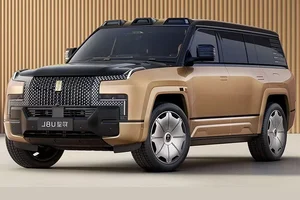 BYD Yangwang U8L Luxury Edition: A 4-Seater Powerhouse Rivaling the Maybach GLS 600 - image 4