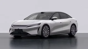 BYD Great Han: The Chinese Electric Sedan Outperforming Supercars - image 5