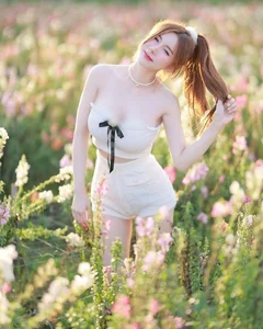 Curvy Fashion Inspiration: How to Look Stunning and Confident in Any Outfit - image 5