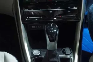 2026 Volkswagen Taigun Unveiled: Featuring 8-Speed Automatic Transmission and Premium Sunroof Upgrades - image 5