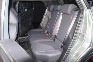 2026 Volkswagen Taigun Unveiled: Featuring 8-Speed Automatic Transmission and Premium Sunroof Upgrades - image 8