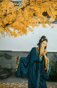YiTuYu Art Language Vol.6573 Featuring Ran Ran: A Masterclass in Portrait Photography - image 5
