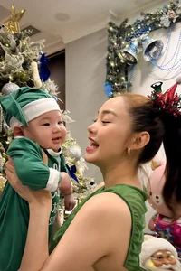 Vietnamese Celebrities Minh Hang and Thu Minh Share Heartwarming Moments with Their Sons - image 8