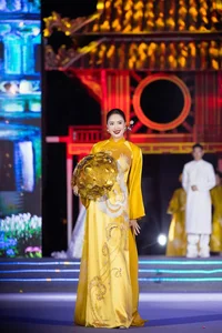 Vietnamese Actresses Weekly: Hong Diem’s Runway Return and Bao Thanh’s Joyful Birthday Celebration - image 20