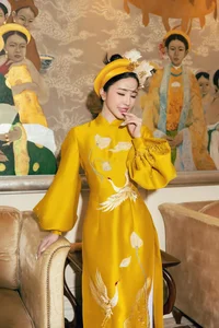 Vietnamese Actresses Weekly: Hong Diem’s Runway Return and Bao Thanh’s Joyful Birthday Celebration - image 1