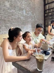 Ngoc Trinh Shares Peaceful Post-Tet Moments Making Pottery with Adopted Daughter Be He - image 10
