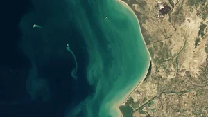 The Mystery of the Ghost Island: Appearing and Vanishing in the Caspian Sea - image 0